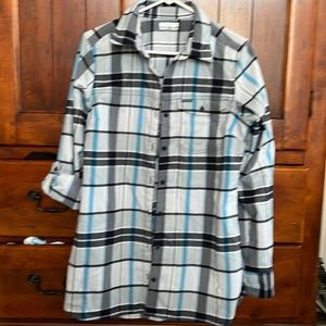 Columbia women’s shirt